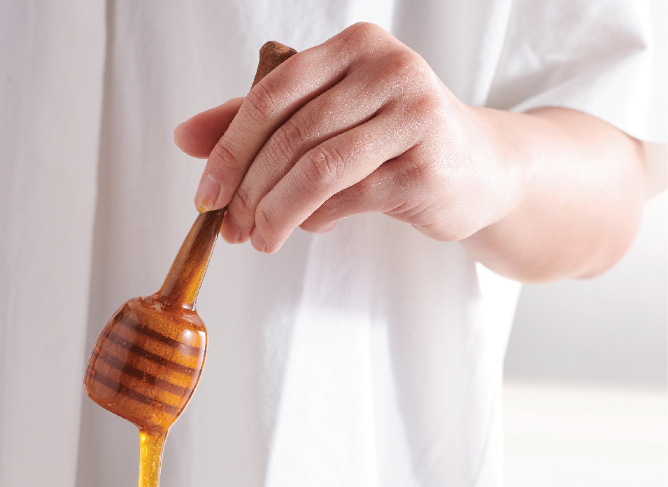 帶有插畫風(fēng)格的蜂蜜包裝設(shè)計(jì)(圖2)